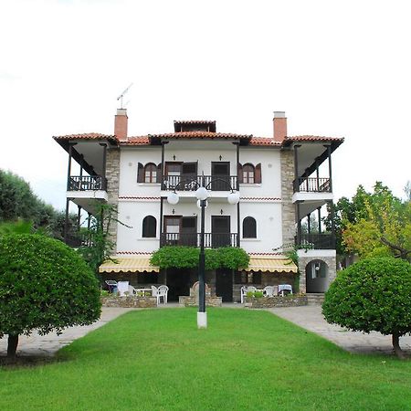 Elia Apartments Sithonia Екстериор снимка