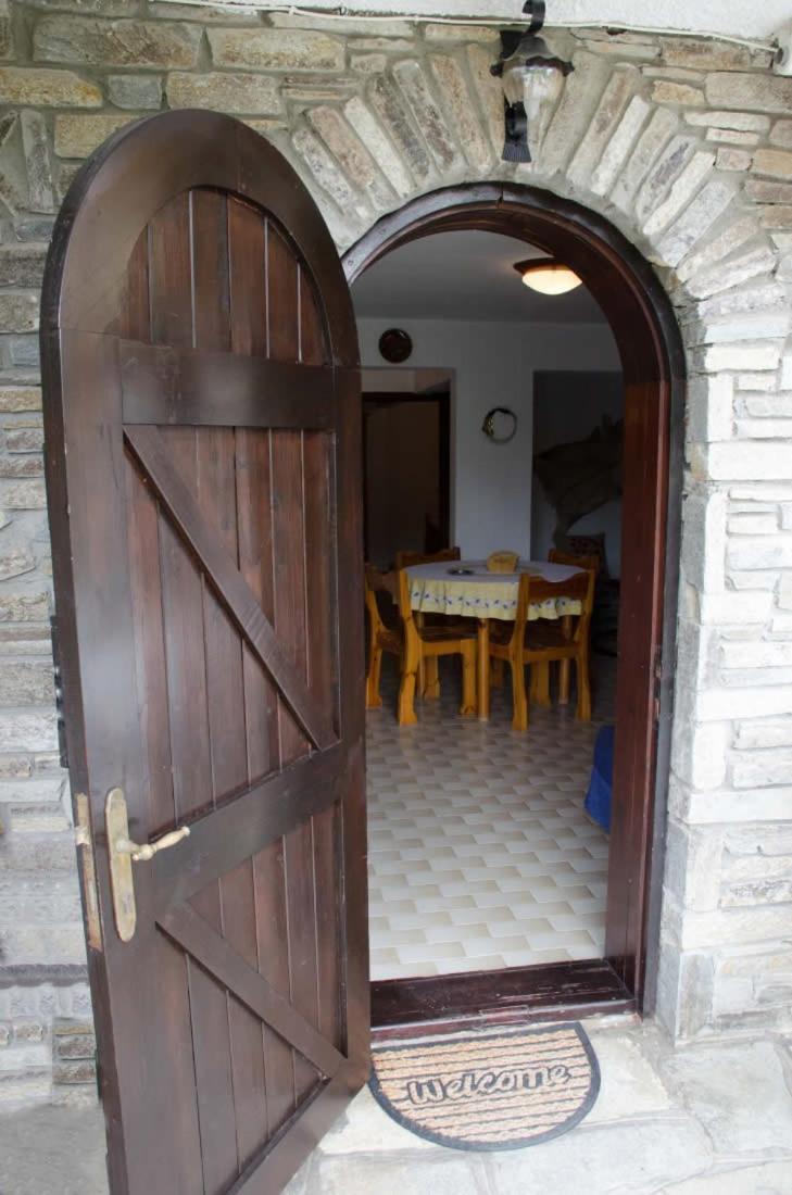 Elia Apartments Sithonia Екстериор снимка