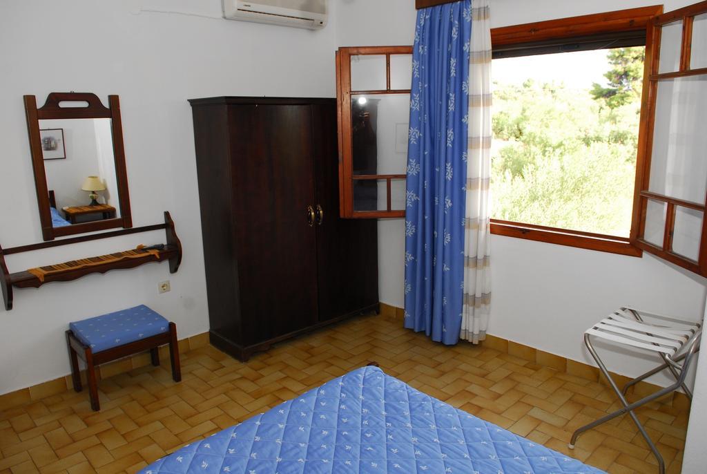 Elia Apartments Sithonia Екстериор снимка